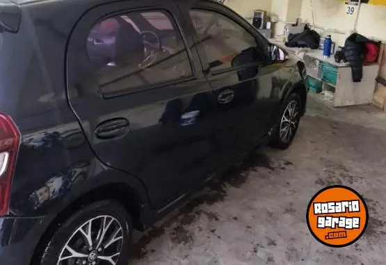 Toyota Etios 1.5 Platinum  2017 - foto 3