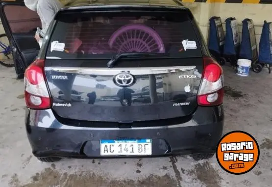 Toyota Etios 1.5 Platinum  2017 - foto 4