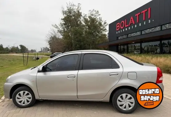 Toyota Etios 1.5 4P Xs  2016 - foto 3