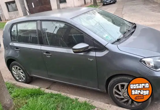Volkswagen Volskswagen Up! High  2017 - foto 1