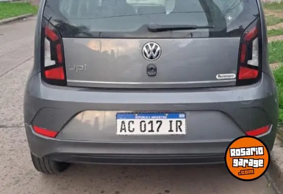 Volkswagen Volskswagen Up! High  2017 - foto 2