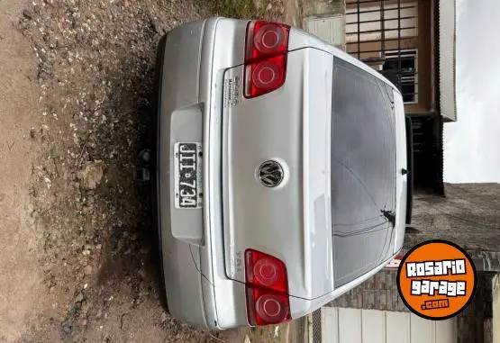 Volkswagen Bora 1.9 Tdi  2010 - foto 2