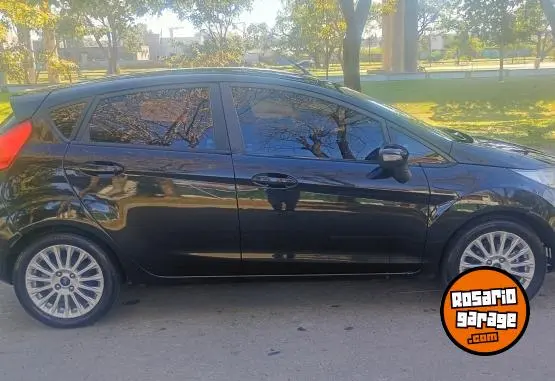Ford Fiesta Kinect Se Plus.  2015 - foto 4