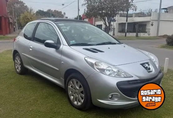Peugeot 207 Compact  2011 - foto 1