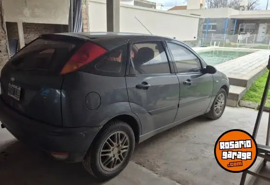 Ford Focus 1.8 2004 - foto 1