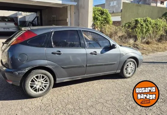 Ford Focus 1.8  2004 - foto 2