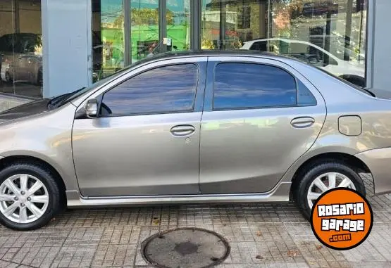 Toyota Etios Xls 1.5N 6Mt  2018 - foto 3