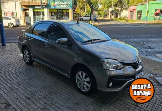 Toyota Etios Xls 1.5N 6Mt  2018 - foto 4