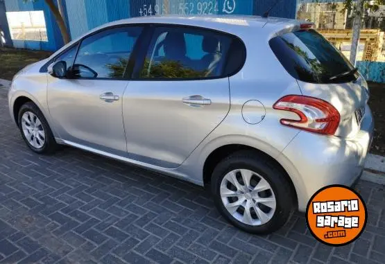 Peugeot 208 Active 1.5  2015 - foto 4