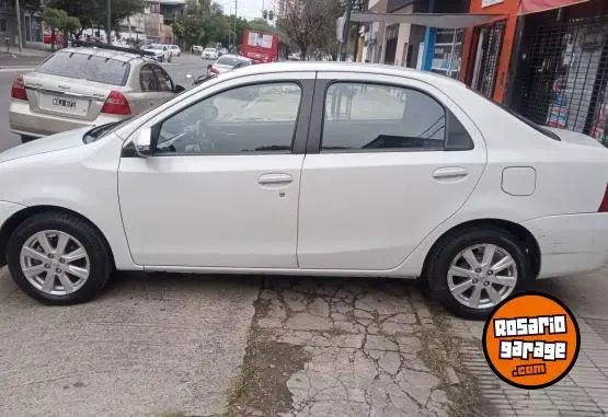 Toyota Etios Xls 4P Mt  2015 - foto 3