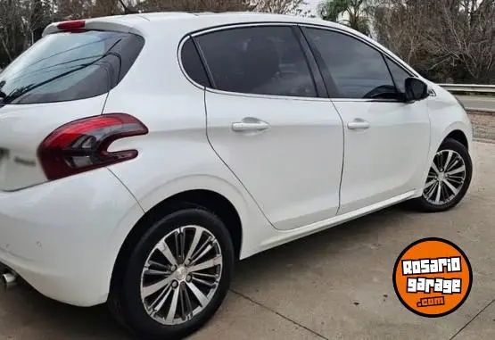 Peugeot 208 - Feline 1.6 - 2018  2018 - foto 2