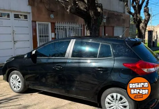 Toyota Yaris 1.5 5 Ptas  2025 - foto 3