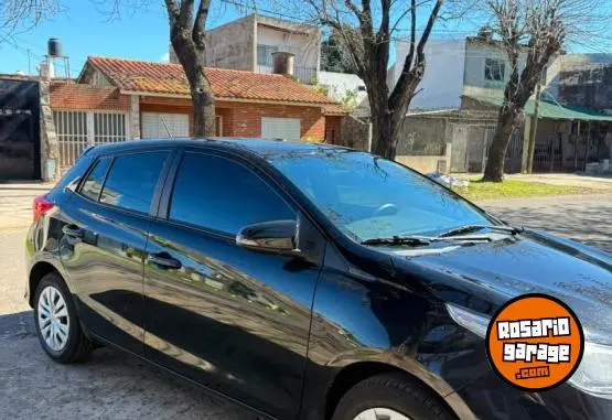 Toyota Yaris 1.5 5 Ptas  2025 - foto 4