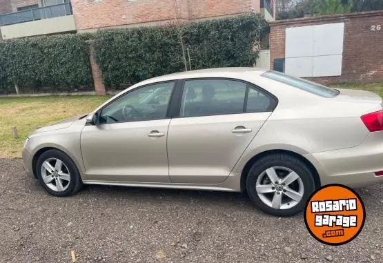 Volkswagen Vento  2.5 Luxury  2013 - foto 2