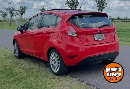 Ford Fiesta Kinetic Se Plus 2013 - foto 1