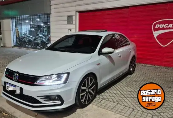 Volkswagen Vento Gli Insuperable  2017 - foto 1