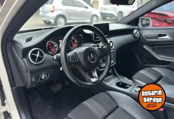 Mercedes-Benz A200 Urban  2018 - foto 3