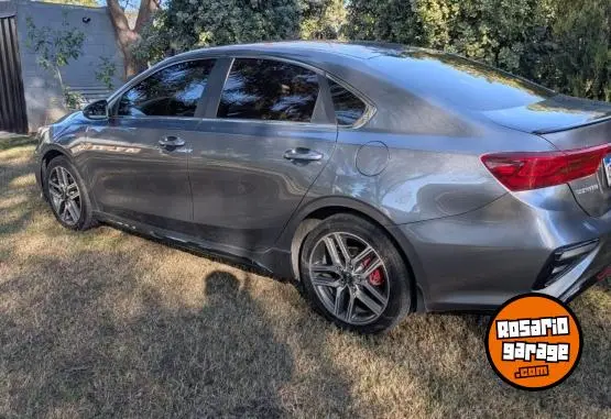 Kia Cerato Gtline  2021 - foto 3