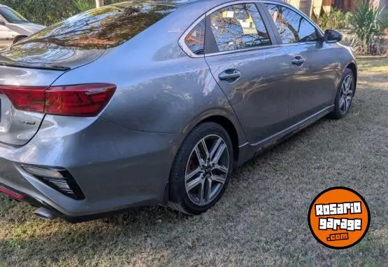 Kia Cerato Gtline  2021 - foto 4
