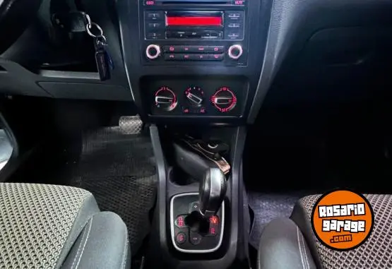 Volkswagen Suran  2011 - foto 5