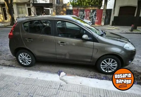 Fiat Palio Essence 1.6  2015 - foto 1
