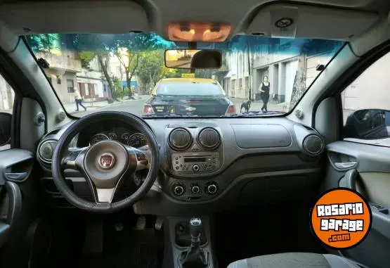 Fiat Palio Essence 1.6  2015 - foto 3