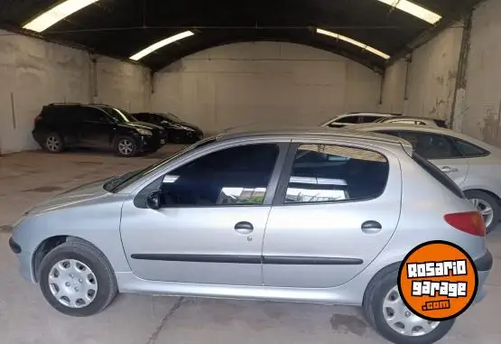 Peugeot 206  2010 - foto 1