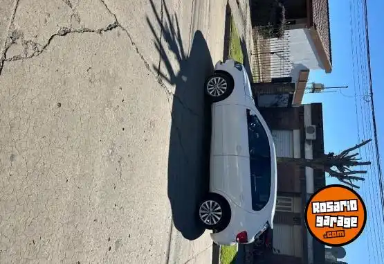 Volkswagen Gol  2013 - foto 4