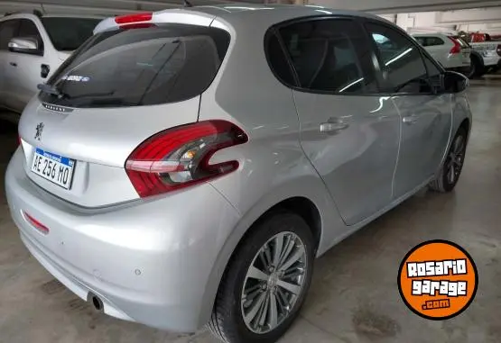 Peugeot 208 Feline 5P  2020 - foto 2