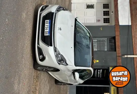 Peugeot 208  2017 - foto 1