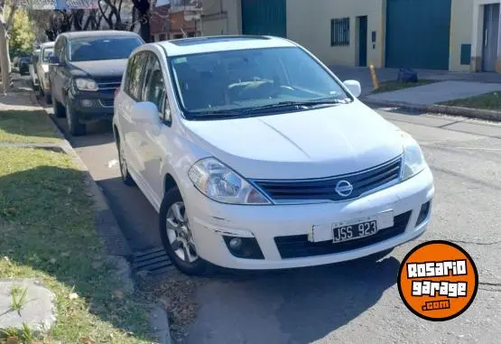 Nissan Tiida  2011 - foto 2
