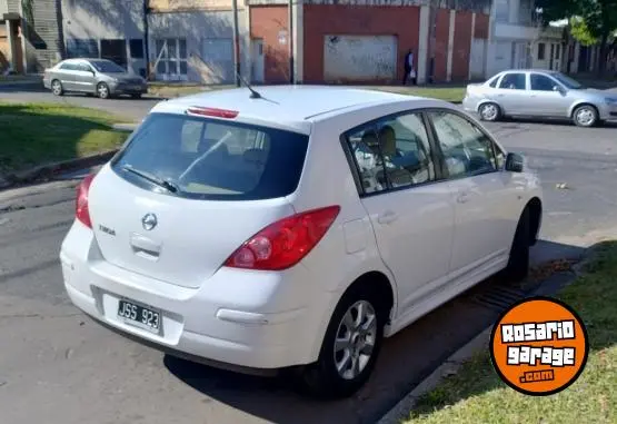 Nissan Tiida  2011 - foto 3