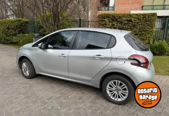 Peugeot 208 Allure  2018 - foto 4