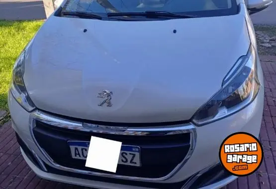 Peugeot 208 Allure 2018 - foto 1
