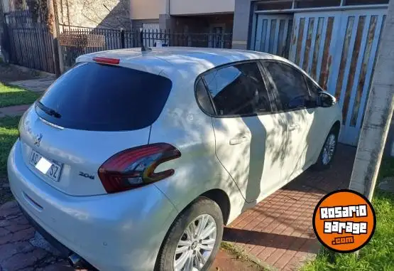 Peugeot 208 Allure  2018 - foto 3