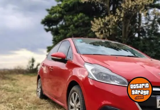 Peugeot 208 Active 1.6  2018 - foto 1