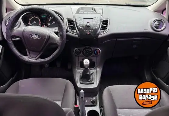 Ford Fiesta Kinetic 2014 - foto 1