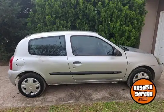 Renault Clio  2010 - foto 1