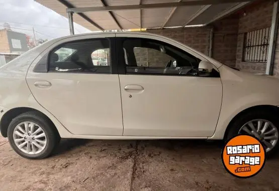 Toyota Etios Xls  2015 - foto 2