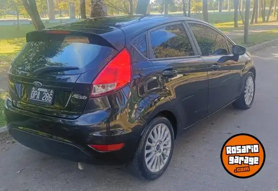 Ford Fiesta Kinect Se Plus.  2015 - foto 5