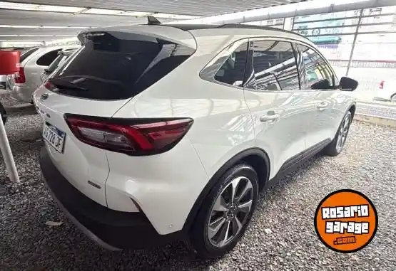 Ford Kuga 2.5 Titanium  2024 - foto 3
