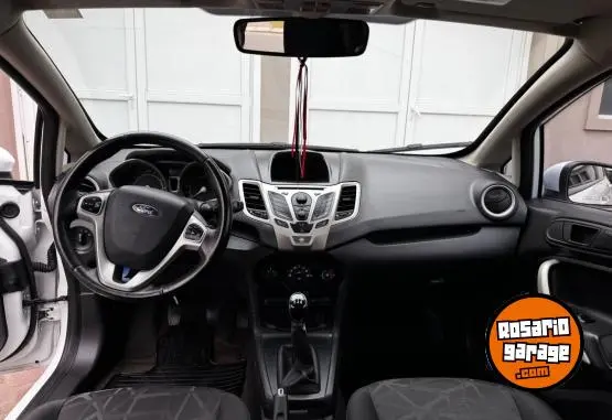Ford Fiesta Kinetic Titanium  2011 - foto 4