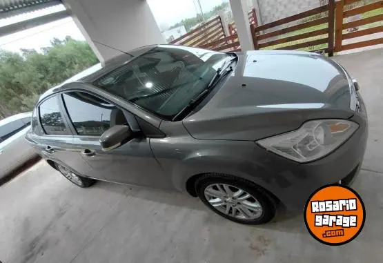 Ford Focus Ghia  2008 - foto 2