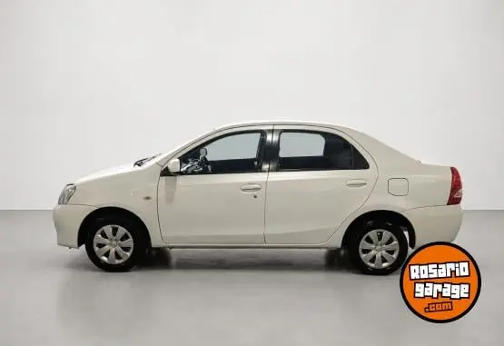 Toyota Etios Xs Mt 1,5 4P  2016 - foto 4