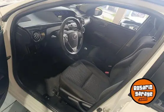 Toyota Etios Xs Mt 1,5 4P  2016 - foto 5