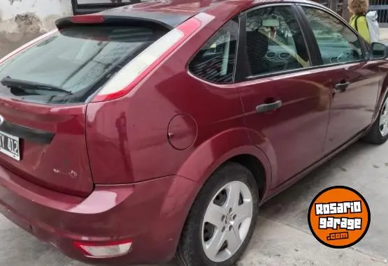 Ford Focus  2010 - foto 2