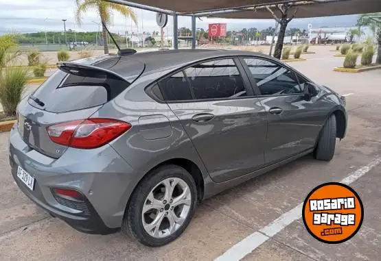 Chevrolet Cruze  2022 - foto 2