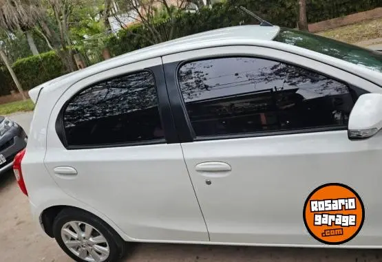 Toyota Etios Xls 1.5 6M/T  2017 - foto 2