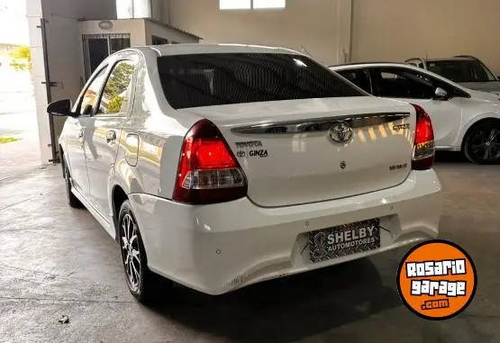 Toyota Etios  2023 - foto 3