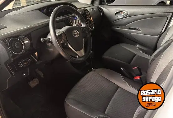 Toyota Etios  2023 - foto 5